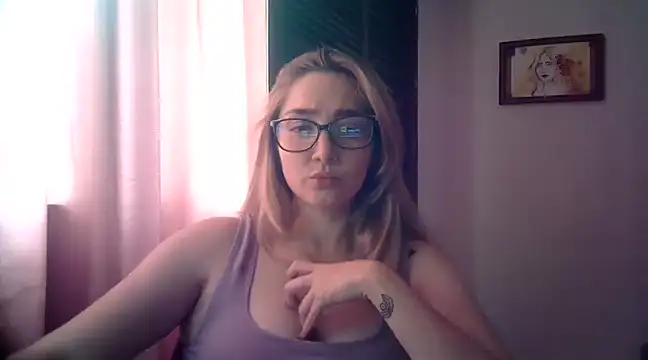 Snapshot of katy_pp chatting on 01/08/25, 07:24 katy pp online show from 01/08/25, 07:24