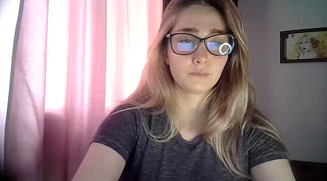 Snapshot of katy_pp chatting on 01/09/25, 07:50 katy pp online show from 01/09/25, 07:50