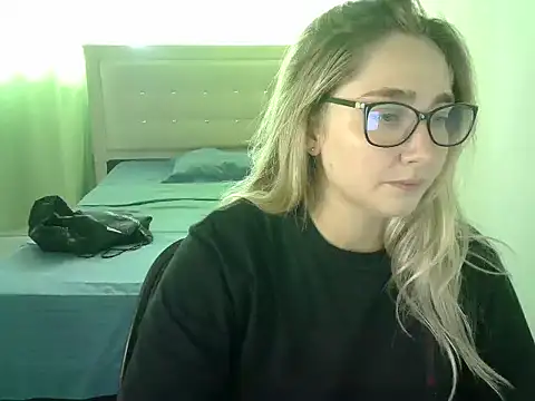 Snapshot of katy_pp chatting on 10/07/25, 06:16 katy pp online show from 10/07/25, 06:16