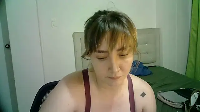 Snapshot of katy_pp chatting on 11/12/25, 11:25 katy pp online show from 11/12/25, 11:25