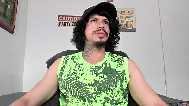 TristanWoods online show from 11/07/25, 01:22