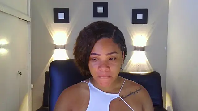 Snapshot of ashley_Tompson1 chatting on 01/23/25, 12:09 ashley Tompson1 online show from 01/23/25, 12:09