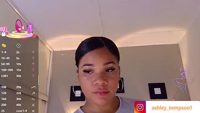 Snapshot of ashley_Tompson1 chatting on 02/26/25, 12:36 ashley Tompson1 online show from 02/26/25, 12:36