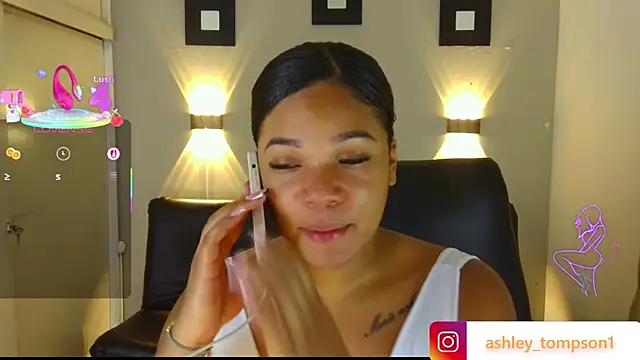 Snapshot of ashley_Tompson1 chatting on 03/03/25, 12:16 ashley Tompson1 online show from 03/03/25, 12:16