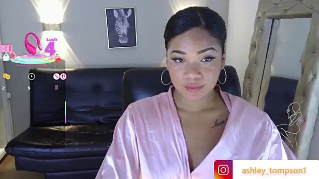 Snapshot of ashley_Tompson1 chatting on 03/04/25, 03:26 ashley Tompson1 online show from 03/04/25, 03:26