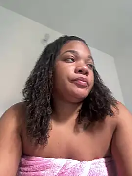 Snapshot of ashley_Tompson1 chatting on 03/05/25, 04:57 ashley Tompson1 online show from 03/05/25, 04:57