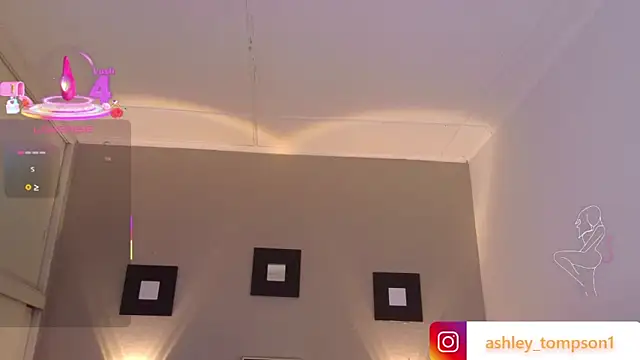 Snapshot of ashley_Tompson1 chatting on 03/20/25, 06:42 ashley Tompson1 online show from 03/20/25, 06:42