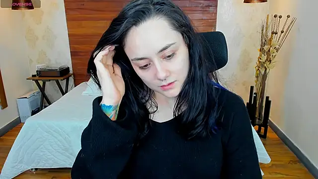 KatherineBond online show from 01/17/25, 10:34