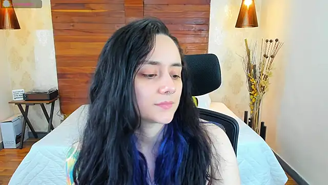 KatherineBond online show from 01/30/25, 12:18