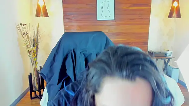 KatherineBond online show from 03/07/25, 09:48