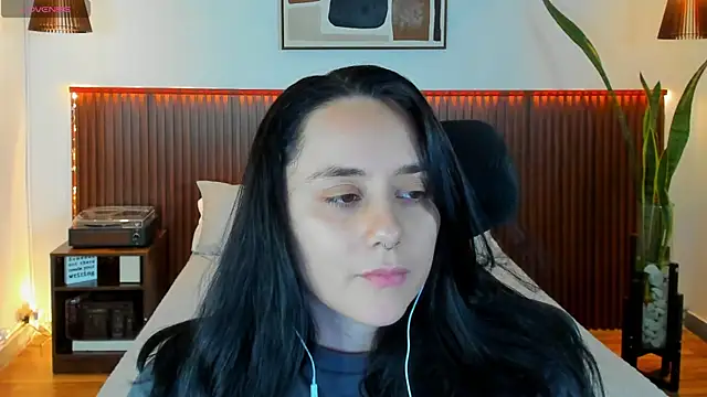 KatherineBond online show from 10/07/25, 06:38