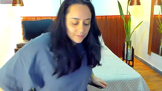 KatherineBond online show from 11/01/25, 04:53