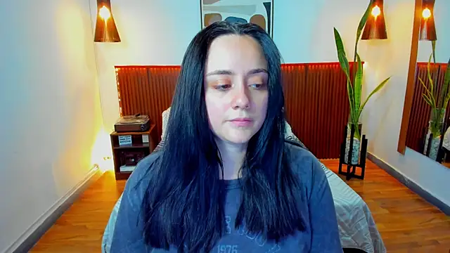 KatherineBond online show from 11/18/25, 05:17