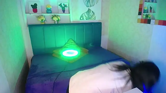 AnnaliOlsenX online show from 02/20/25, 01:51