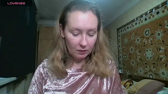 Snapshot of AnnaXLovers chatting on 10/17/25, 09:56 AnnaXLovers online show from 10/17/25, 09:56