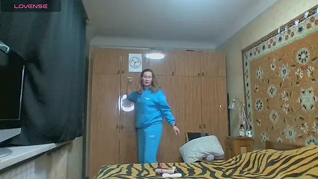 Snapshot of AnnaXLovers chatting on 10/20/25, 03:12 AnnaXLovers online show from 10/20/25, 03:12