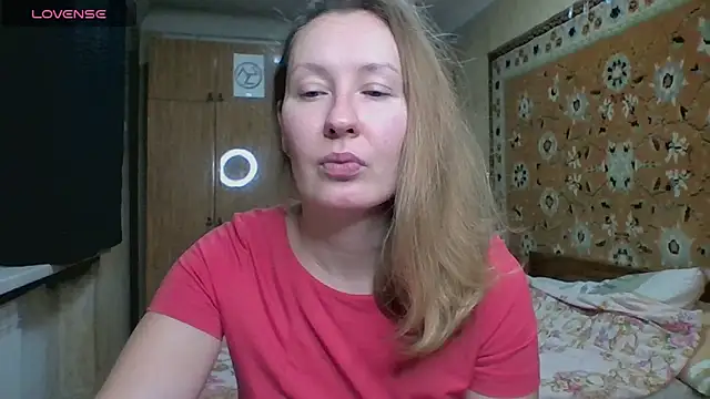 Snapshot of AnnaXLovers chatting on 11/12/25, 06:47 AnnaXLovers online show from 11/12/25, 06:47