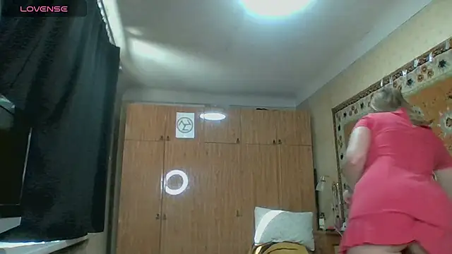 Snapshot of AnnaXLovers chatting on 11/14/25, 08:13 AnnaXLovers online show from 11/14/25, 08:13