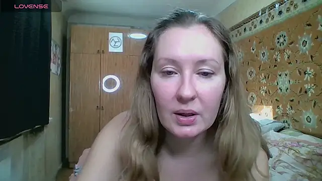 Snapshot of AnnaXLovers chatting on 11/22/25, 09:41 AnnaXLovers online show from 11/22/25, 09:41