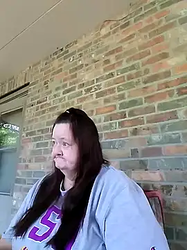 Snapshot of Bayou_Woman68 chatting on 10/14/25, 03:35 Bayou Woman68 online show from 10/14/25, 03:35