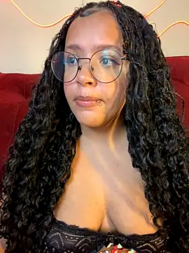 Snapshot of 99_Lilith chatting on 10/08/25, 12:19 99 Lilith online show from 10/08/25, 12:19