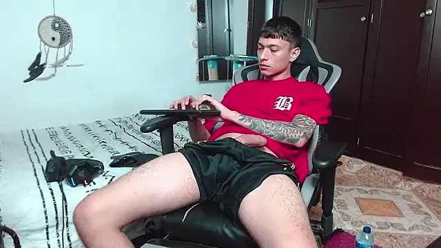 aaron blug online show from 12/19/24, 02:45