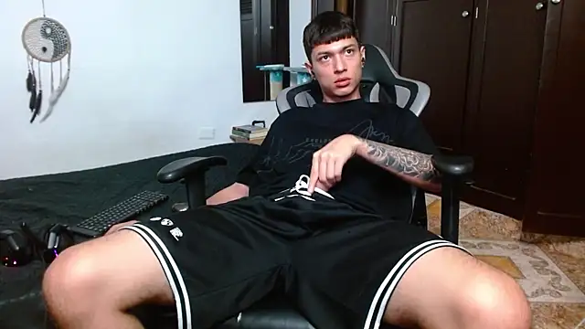 aaron blug online show from 01/19/25, 02:57