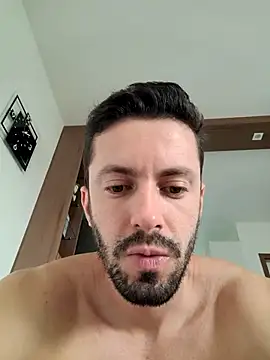 Snapshot of Diegosob8720 chatting on 03/17/25, 12:35 Diegosob8720 online show from 03/17/25, 12:35