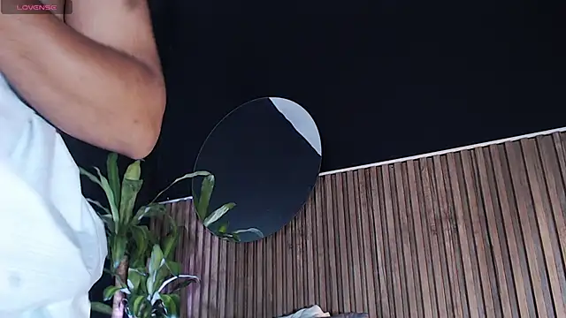 DilanJonnes  online show from 12/30/24, 12:22