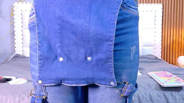 indianschoolgirl online show from 11/18/25, 07:40