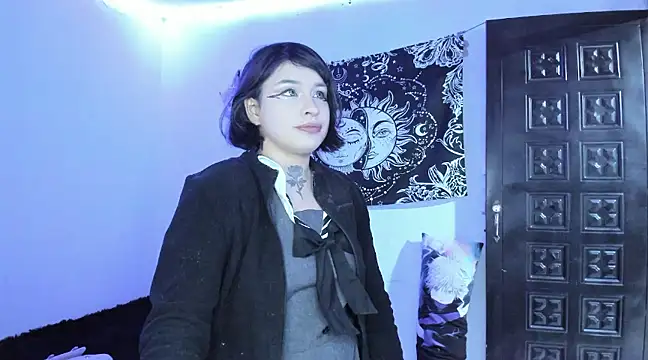 Snapshot of Venushexivu616 chatting on 03/19/25, 02:16 Venushexivu616 online show from 03/19/25, 02:16