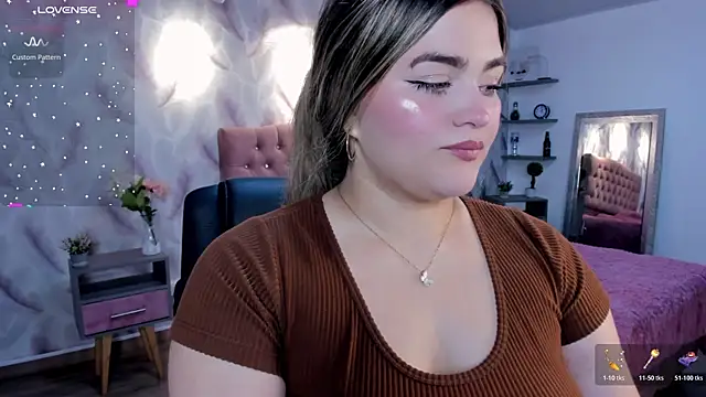 Snapshot of cattaleya___ chatting on 11/16/25, 03:12 cattaleya online show from 11/16/25, 03:12