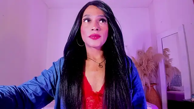 carolinemiller7 online show from 10/17/25, 05:10