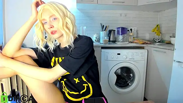  Alice Kitty online show from 12/19/24, 12:56