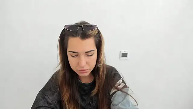 Summmmersky online show from 11/12/25, 09:21