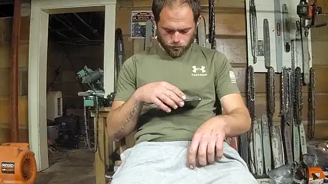 Bigoleslong98765 online show from 10/23/25, 04:12