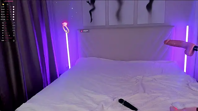 EmmaBarbs online show from 11/12/25, 08:52