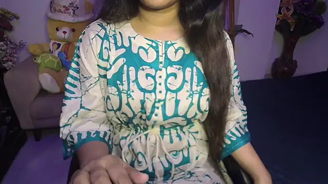Snapshot of Most-Beautiful-Queen chatting on 01/19/25, 10:17 Most-Beautiful-Queen online show from 01/19/25, 10:17