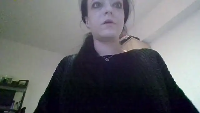 Snapshot of IzabelllNoir chatting on 01/13/25, 09:09 IzabelllNoir online show from 01/13/25, 09:09
