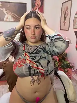 Snapshot of aaaaamy_1 chatting on 10/20/25, 10:32 aaaaamy 1 online show from 10/20/25, 10:32