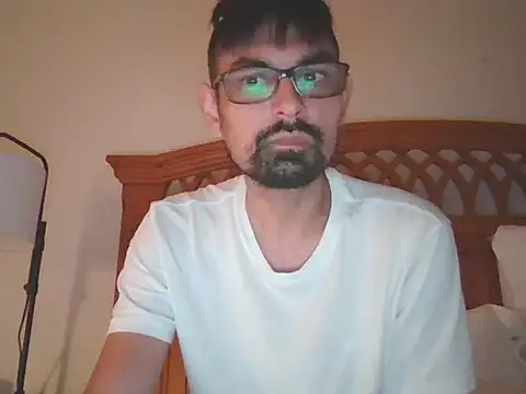 spence204011 online show from 10/24/25, 09:33