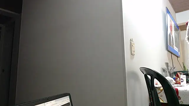Sharickleon11 online show from 12/20/24, 12:30
