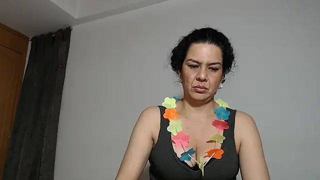 Sharickleon11 online show from 10/16/25, 12:22