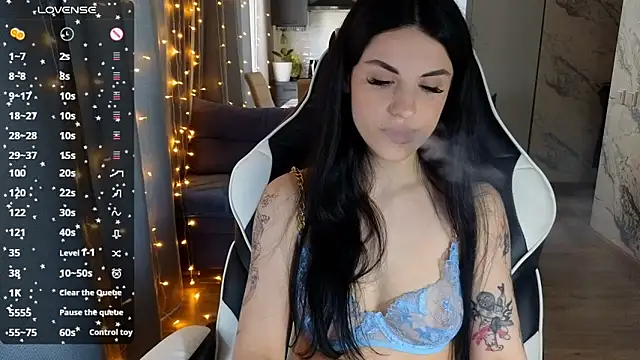 Mary   Moore online show from 02/19/25, 09:50