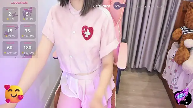 Snapshot of Yuka_Chan chatting on 10/26/25, 01:33 Yuka Chan online show from 10/26/25, 01:33