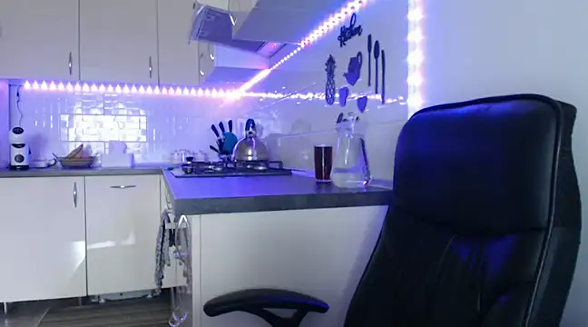  JustmeHere  online show from 02/27/25, 10:15