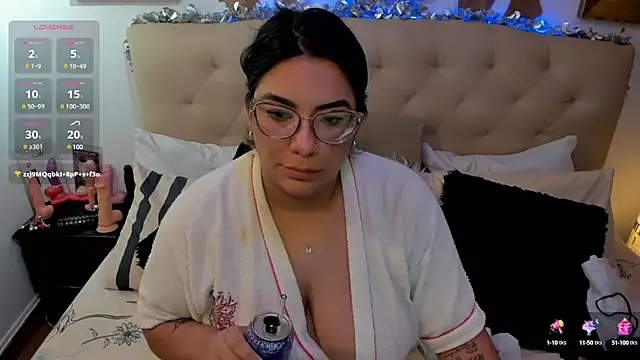 Snapshot of Daring__natasha_ chatting on 12/14/24, 07:40 Daring natasha online show from 12/14/24, 07:40