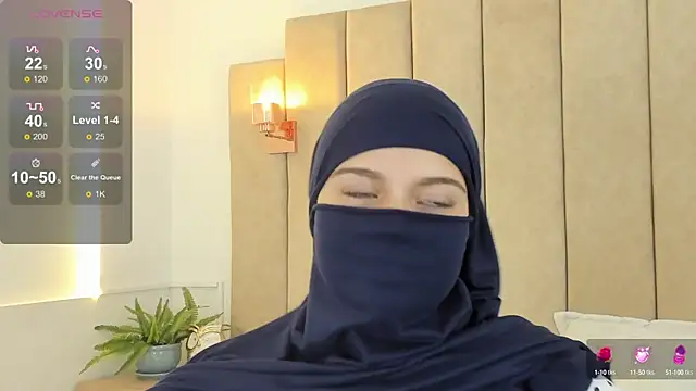 anna-henao online show from 12/05/24, 08:11