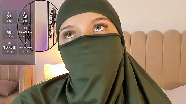 anna-henao online show from 12/13/24, 04:49