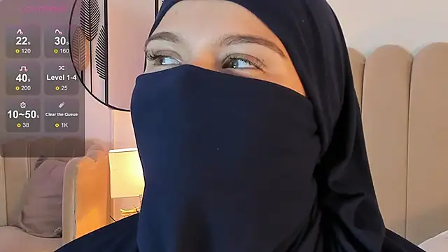 anna-henao online show from 12/24/24, 02:44